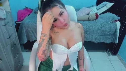 Girls and cam to cam: Watch as these sophisticated entertainers uncover their stunning costumes and curvaceous curves online!