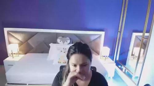 andrealeinier from Cherry is Freechat