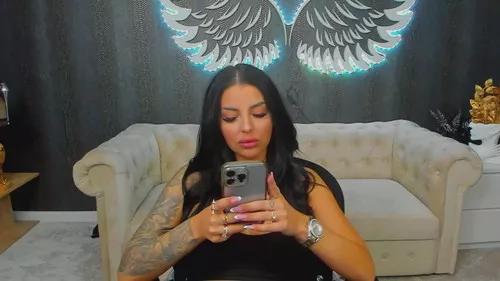 Girls and cam to cam: Watch as these sophisticated entertainers uncover their stunning costumes and curvaceous curves online!