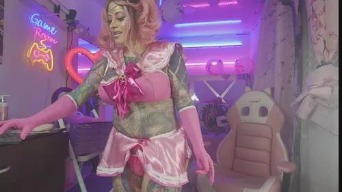 Girls and cam to cam: Watch as these sophisticated entertainers uncover their stunning costumes and curvaceous curves online!