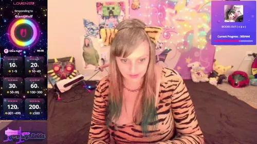 Girls and cam to cam: Watch as these sophisticated entertainers uncover their stunning costumes and curvaceous curves online!