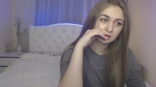 beatayourqueen from Cherry is Freechat