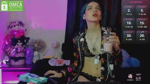 Girls and cam to cam: Watch as these sophisticated entertainers uncover their stunning costumes and curvaceous curves online!