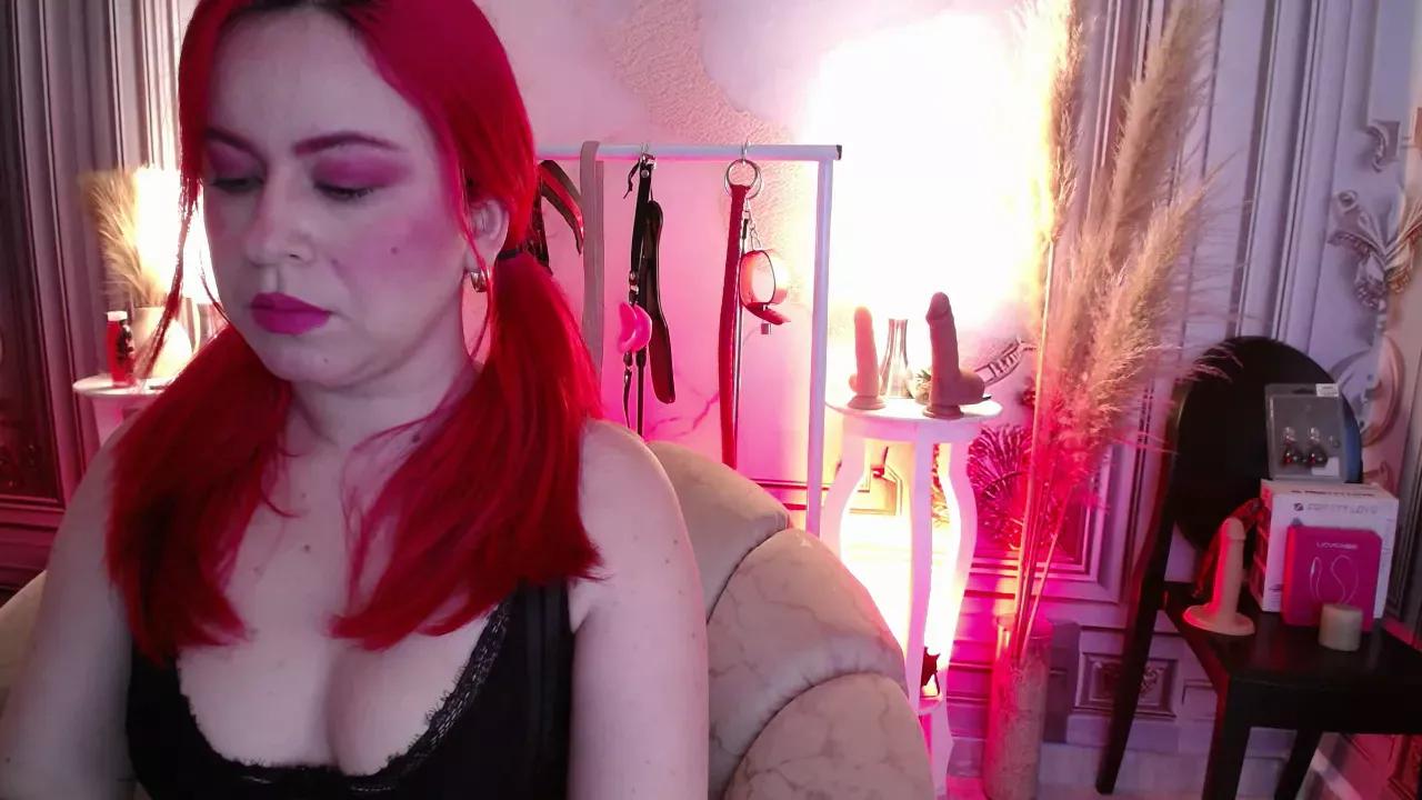 Girls and cam to cam: Watch as these sophisticated entertainers uncover their stunning costumes and curvaceous curves online!