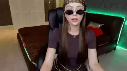 dinacandy from Cherry is Freechat