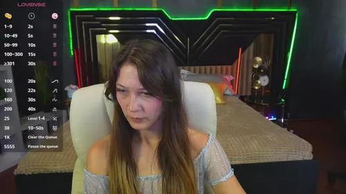 dreamylinaa from Cherry is Freechat