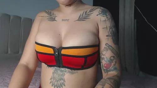 Girls and cam to cam: Watch as these sophisticated entertainers uncover their stunning costumes and curvaceous curves online!