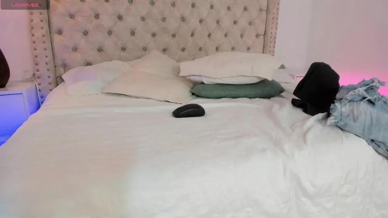 harlleyqueen from Cherry is Freechat