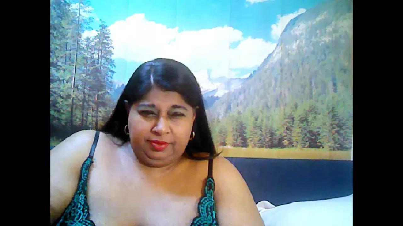 Photos of indianhoney4u from Cherry is Freechat