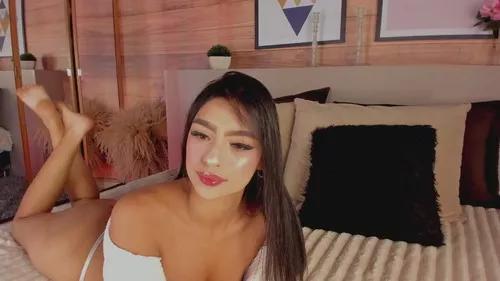 izzywild from Cherry is Freechat
