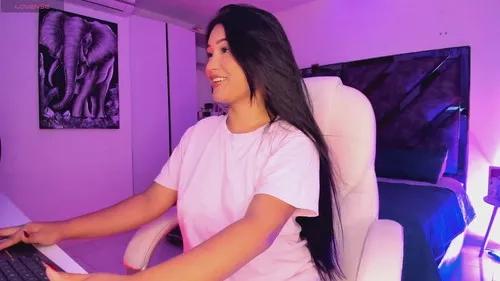 Girls and cam to cam: Watch as these sophisticated entertainers uncover their stunning costumes and curvaceous curves online!