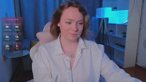 karilunna from Cherry is Freechat