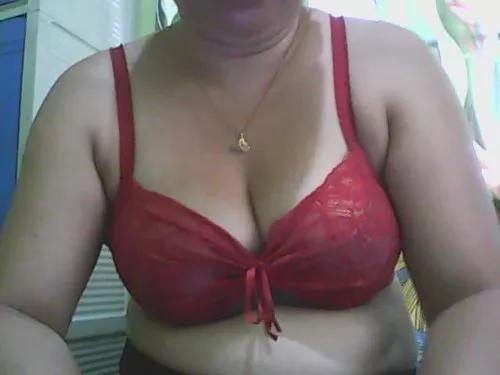 katelien19 from Cherry is Freechat