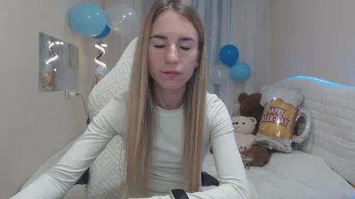 Photos of laymablast from Cherry is Freechat