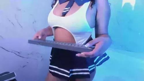 Photos of lizziewilliams from Cherry is Freechat