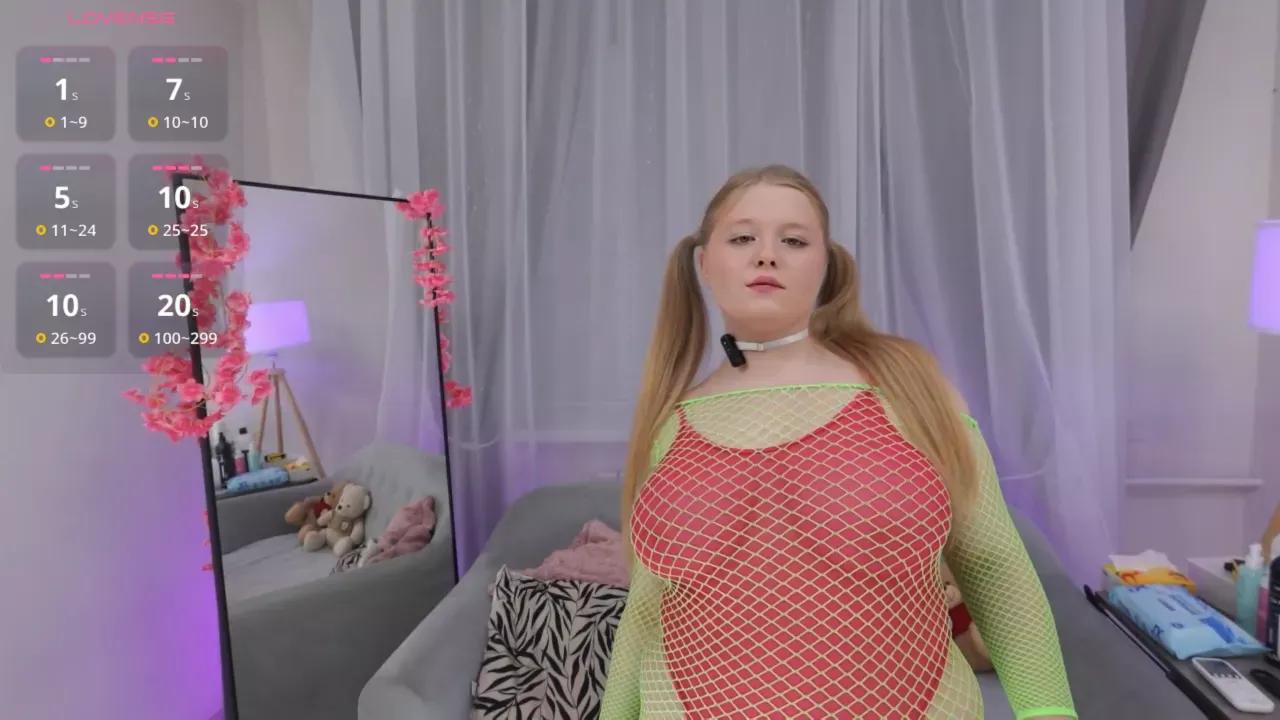 Girls and cam to cam: Watch as these sophisticated entertainers uncover their stunning costumes and curvaceous curves online!
