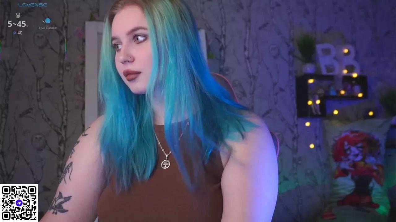 moonvalkyrie from Cherry is Freechat