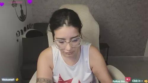 Photos of moonwoman from Cherry is Freechat