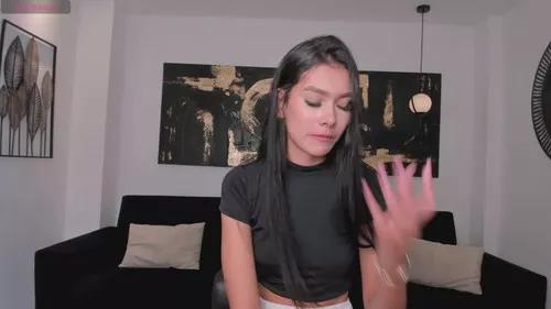 Photos of niasalvatore from Cherry is Freechat