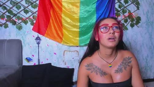 Photos of pamsmiith from Cherry is Freechat