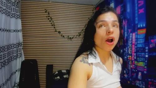 Photos of rosse25 from Cherry is Freechat