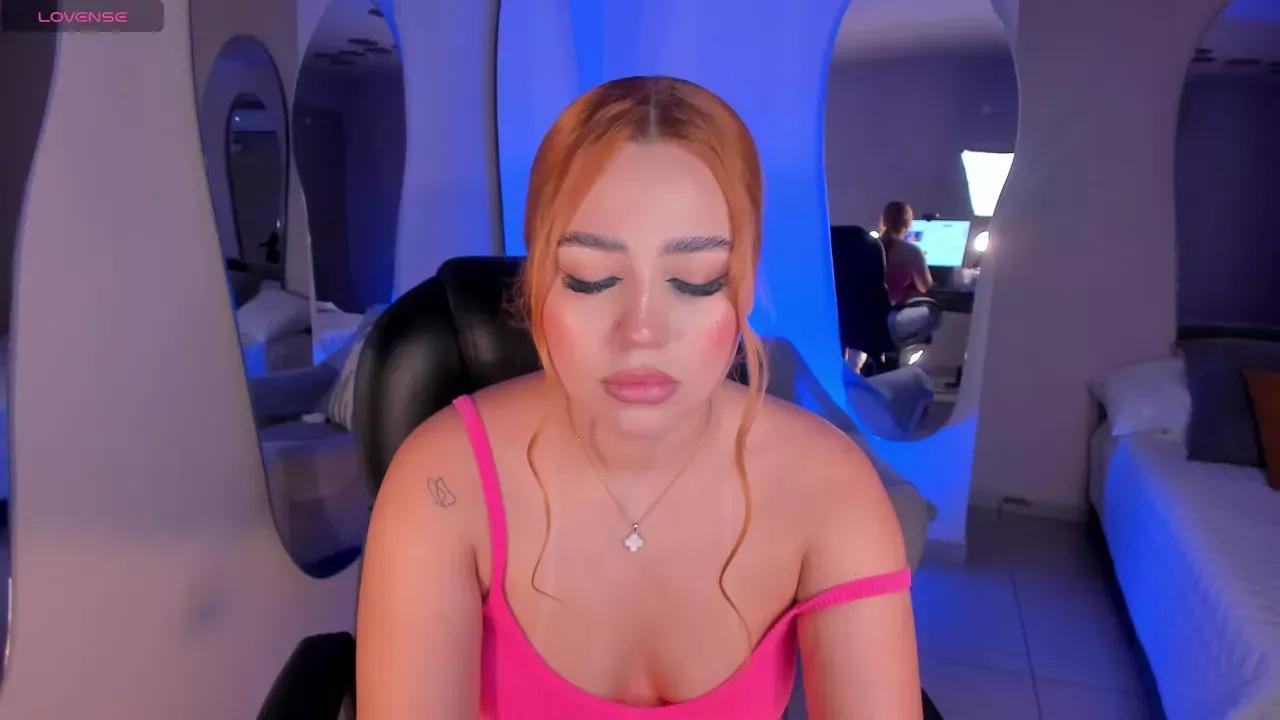 Photos of samanthaklein from Cherry is Freechat