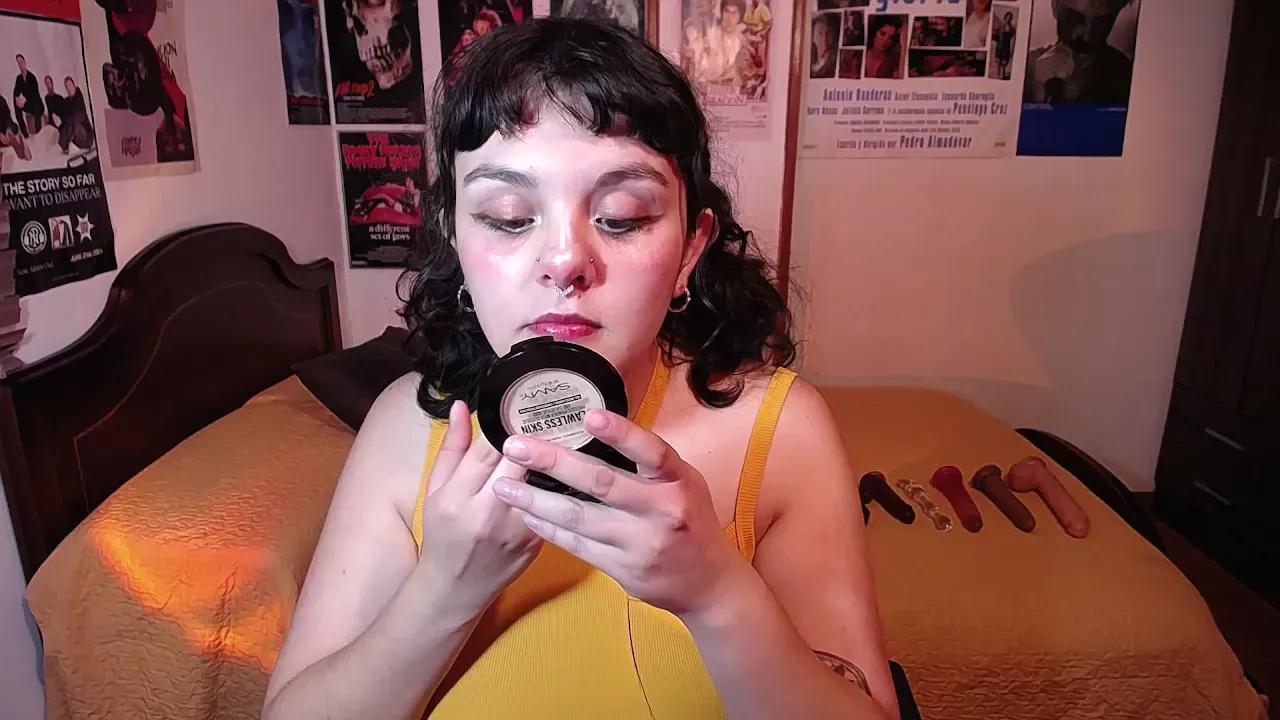 Girls and cam to cam: Watch as these sophisticated entertainers uncover their stunning costumes and curvaceous curves online!