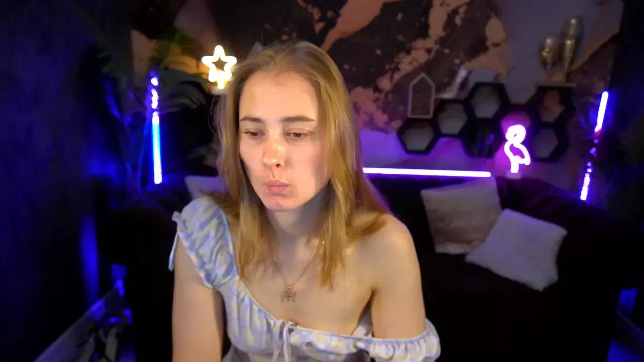Photos of sunkitty from Cherry is Freechat