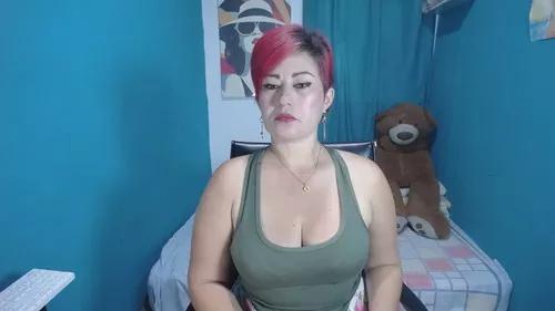 Girls and cam to cam: Watch as these sophisticated entertainers uncover their stunning costumes and curvaceous curves online!