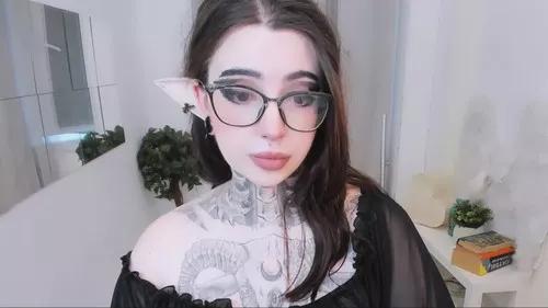 sweetiedixi from Cherry is Freechat