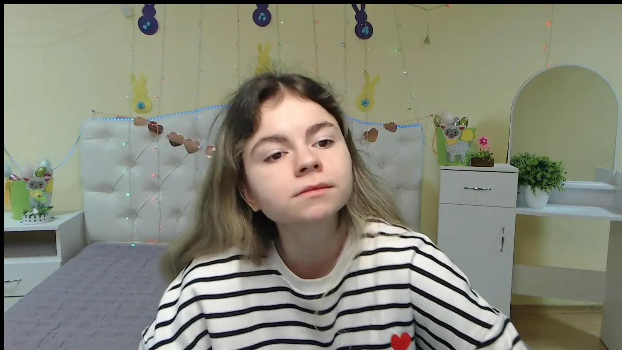 tinaredly from Cherry is Freechat
