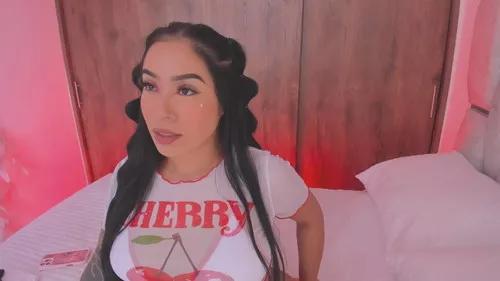 valeriewhite from Cherry is Freechat