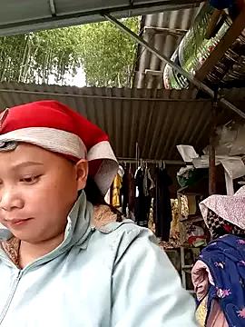 -Kitty-92 from StripChat is Freechat