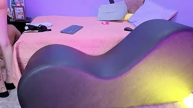 Girls and cam to cam: Watch as these sophisticated entertainers uncover their stunning costumes and curvaceous curves online!
