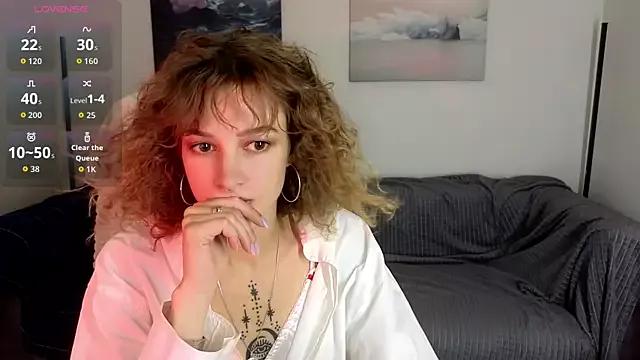 Girls and cam to cam: Watch as these sophisticated entertainers uncover their stunning costumes and curvaceous curves online!