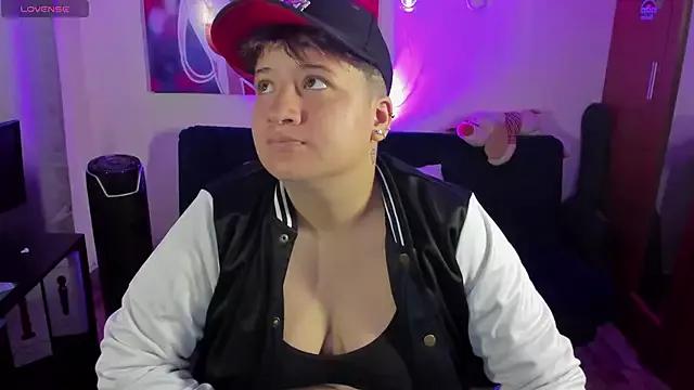 Girls and cam to cam: Watch as these sophisticated entertainers uncover their stunning costumes and curvaceous curves online!