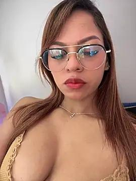 Girls and cam to cam: Watch as these sophisticated entertainers uncover their stunning costumes and curvaceous curves online!
