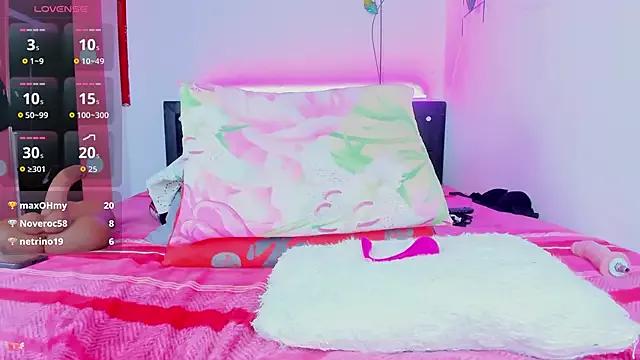 Girls and cam to cam: Watch as these sophisticated entertainers uncover their stunning costumes and curvaceous curves online!