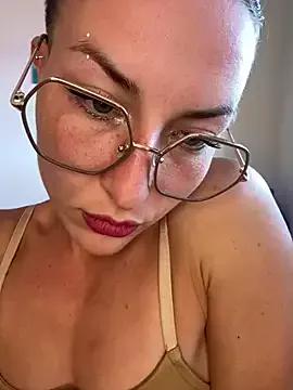 Girls and cam to cam: Watch as these sophisticated entertainers uncover their stunning costumes and curvaceous curves online!