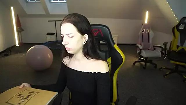 Girls and cam to cam: Watch as these sophisticated entertainers uncover their stunning costumes and curvaceous curves online!