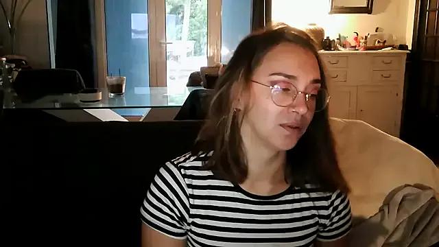 Girls and cam to cam: Watch as these sophisticated entertainers uncover their stunning costumes and curvaceous curves online!