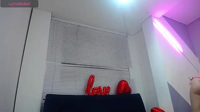 Girls and cam to cam: Watch as these sophisticated entertainers uncover their stunning costumes and curvaceous curves online!