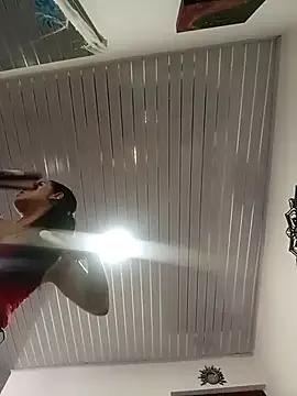 _Luna-1 from StripChat is Freechat