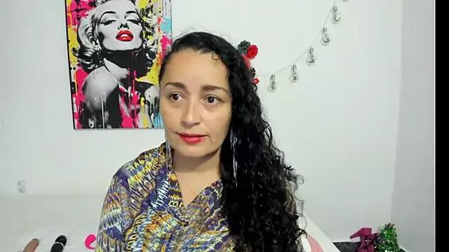 _luna__sweet_ from StripChat is Freechat