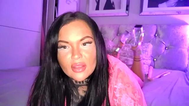 Girls and cam to cam: Watch as these sophisticated entertainers uncover their stunning costumes and curvaceous curves online!