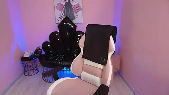 Girls and cam to cam: Watch as these sophisticated entertainers uncover their stunning costumes and curvaceous curves online!