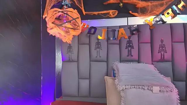 Girls and cam to cam: Watch as these sophisticated entertainers uncover their stunning costumes and curvaceous curves online!