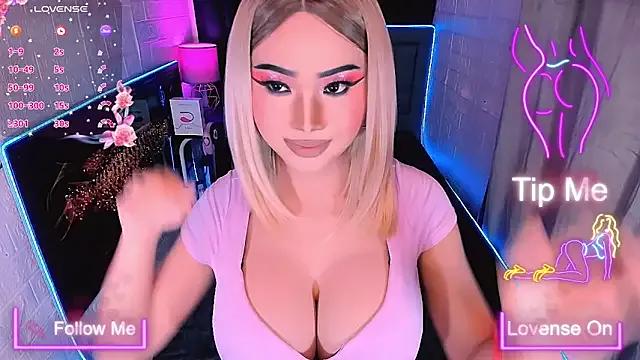 Girls and cam to cam: Watch as these sophisticated entertainers uncover their stunning costumes and curvaceous curves online!