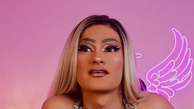 Girls and cam to cam: Watch as these sophisticated entertainers uncover their stunning costumes and curvaceous curves online!