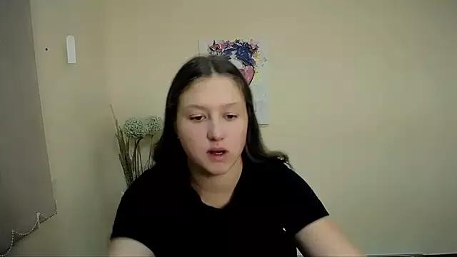 _sofi_smile from StripChat is Freechat
